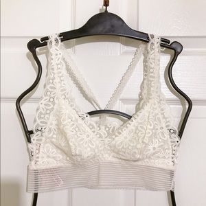 Victoria Secret SEXY Bralette Size M Color White